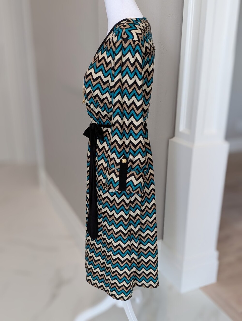 Emma & Michele Chevron V-Neck Dress with Tie Belt - Teal, Black & Cream XL